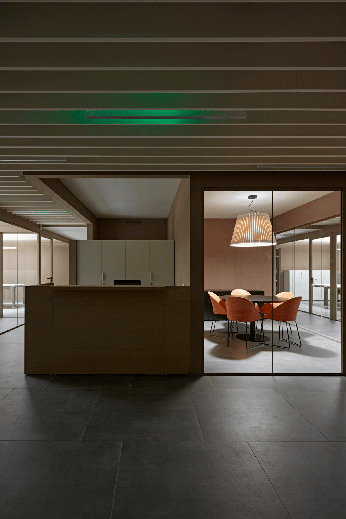 Bowine 10218-Reception Verticale Prima